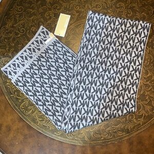 Michael Kors gray/charcoal long scarf 🆕